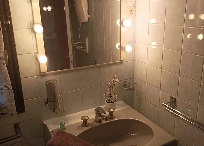 Domaine Du Rouge-gorge Country house *